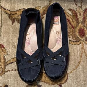 Earth Women's Black Loafers Size 10